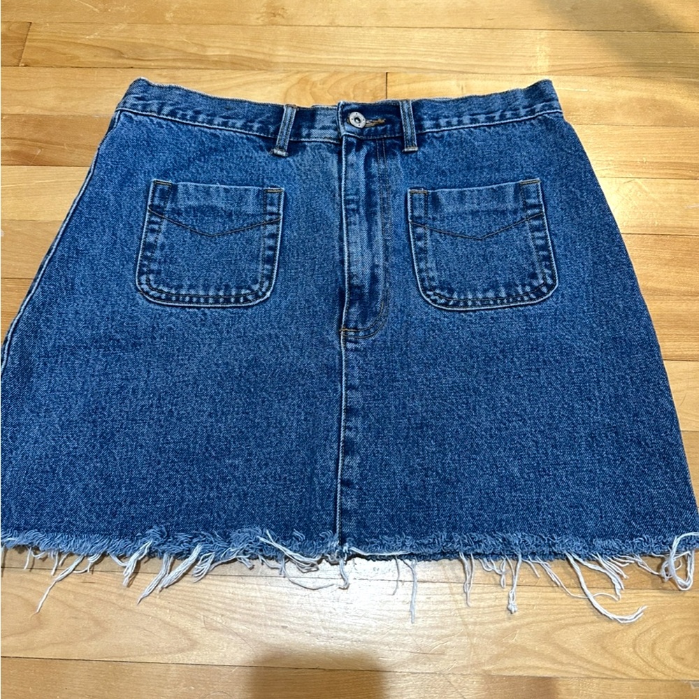 Y2K/early 2000s denim mini skirt